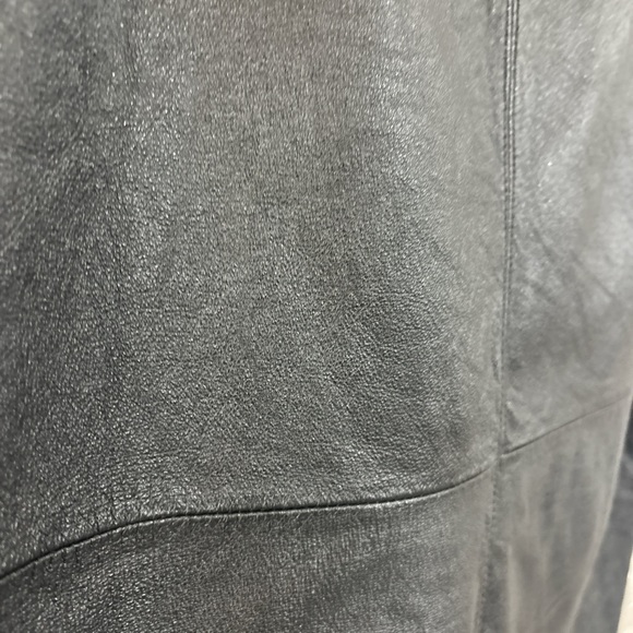 Massini Black Leather Pencil Skirt - Picture 3 of 3